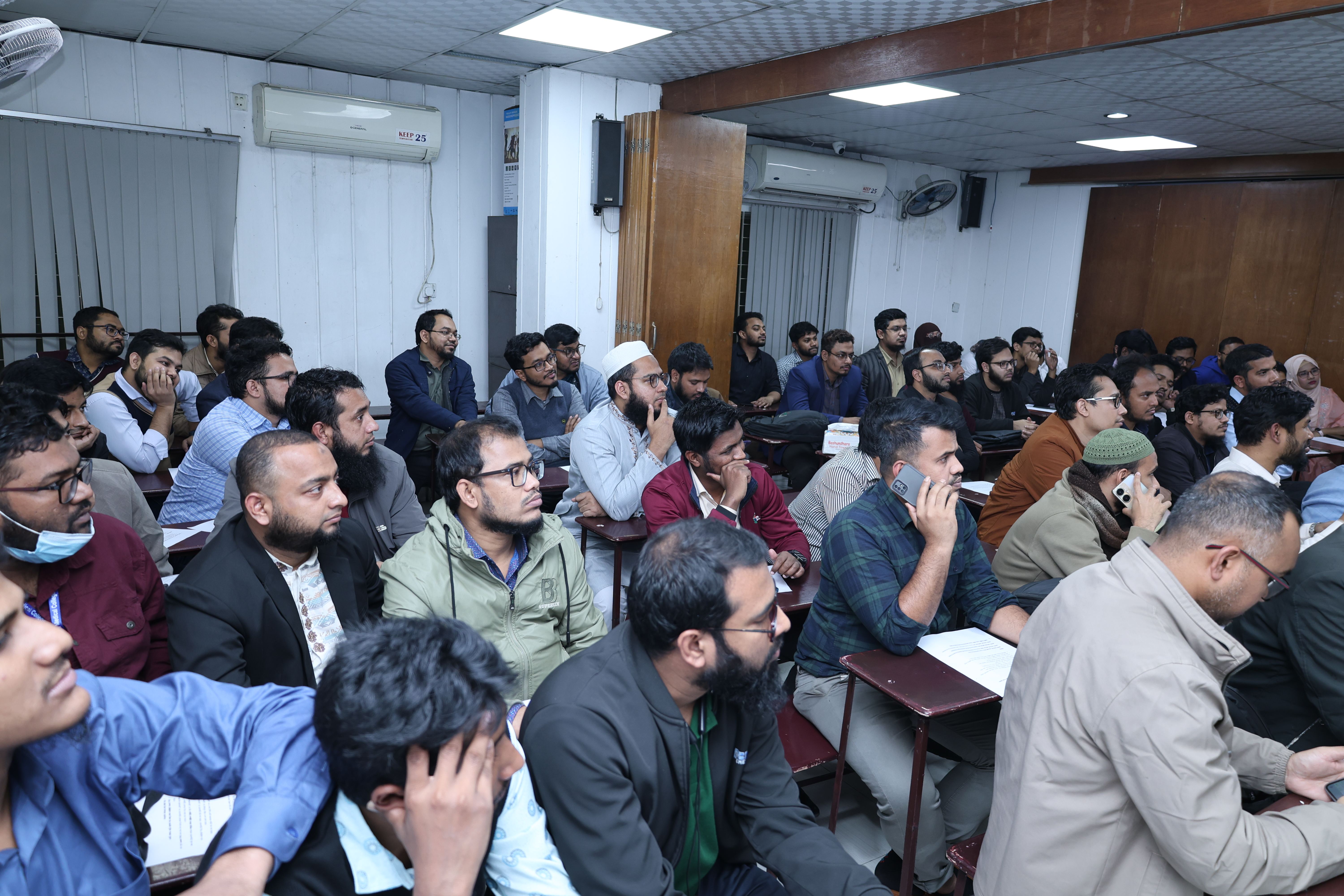 হিম কুয়াশার কলরবে, মাতবো পিঠা উৎসবে। পিঠা উৎসব ১৪৩২ উপস্থিতির একাংশ